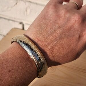 Vintage Silver Tone Textured Hinged Bangle Bracelet‎